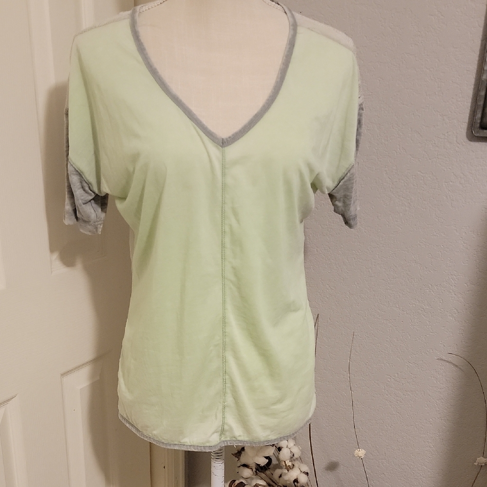 BKE Light Green and Gray V-Neck Tee With Lace Back